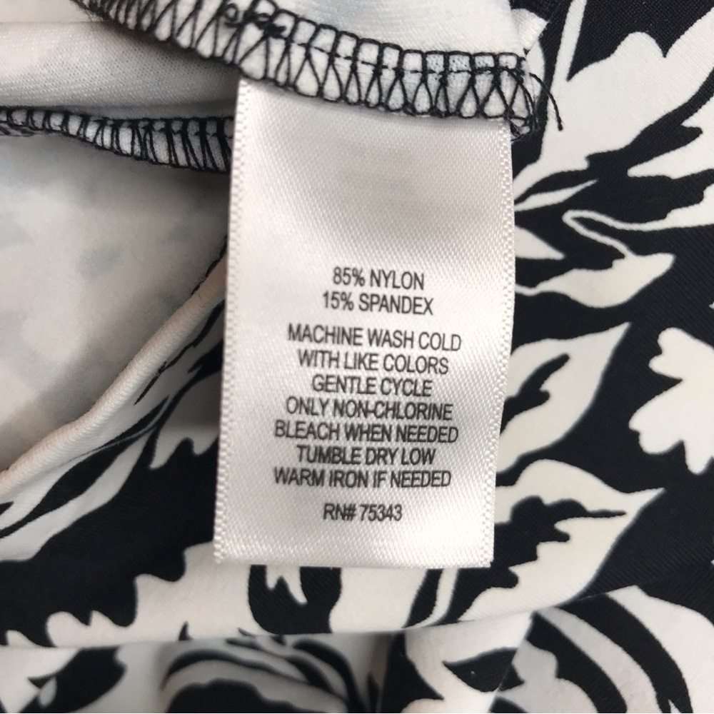 ADRIENNE VITTADINI XS Floral Black & White Box Pleat A-Line Swing Skater Skirt - Picture 12 of 13